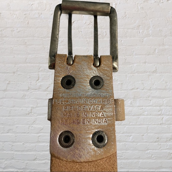 Eyelet Full grain cowhide silver sheen belt - Picture 6 of 8